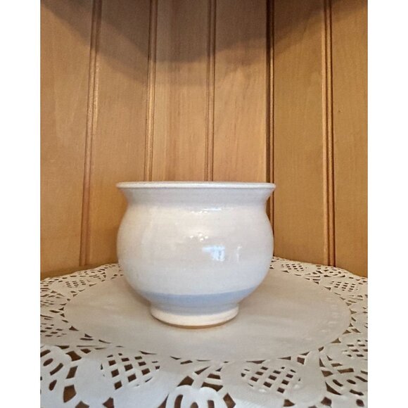 Artist Signed Studio Pottery Hand-Painted Ceramic Bee Design Planter Succulent P - Picture 7 of 8